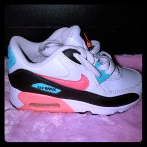 COPY - Toddler Nike sneaker size 11c